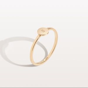 *MY RING SAYS ‘E’* 14K gold mini medallion ring from Aurate